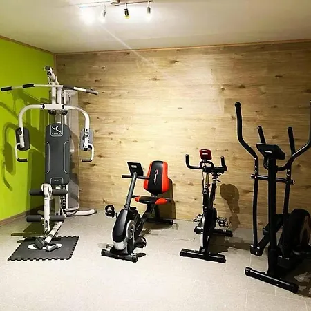 ヴィラ Le Mistral De Wanne トロワ・ポン