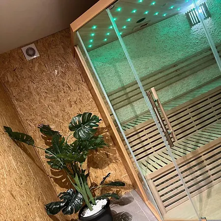 Le Mistral De Wanne トロワ・ポン